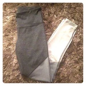 Old Navy Active Fitted Go-Dry Leggings